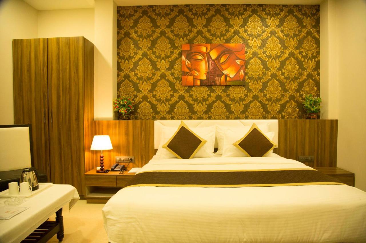 Hotel The Mewar Dabok Kültér fotó